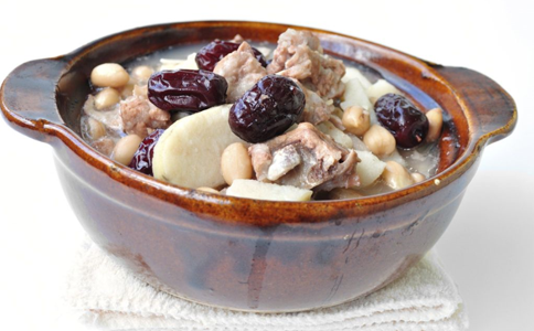 燉羊骨頭湯放這6種蔬菜營養高味道佳